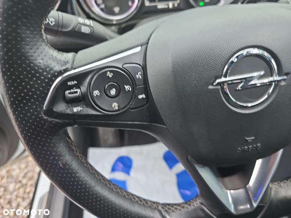 Opel Insignia 1.5 T Innovation S&S - 17