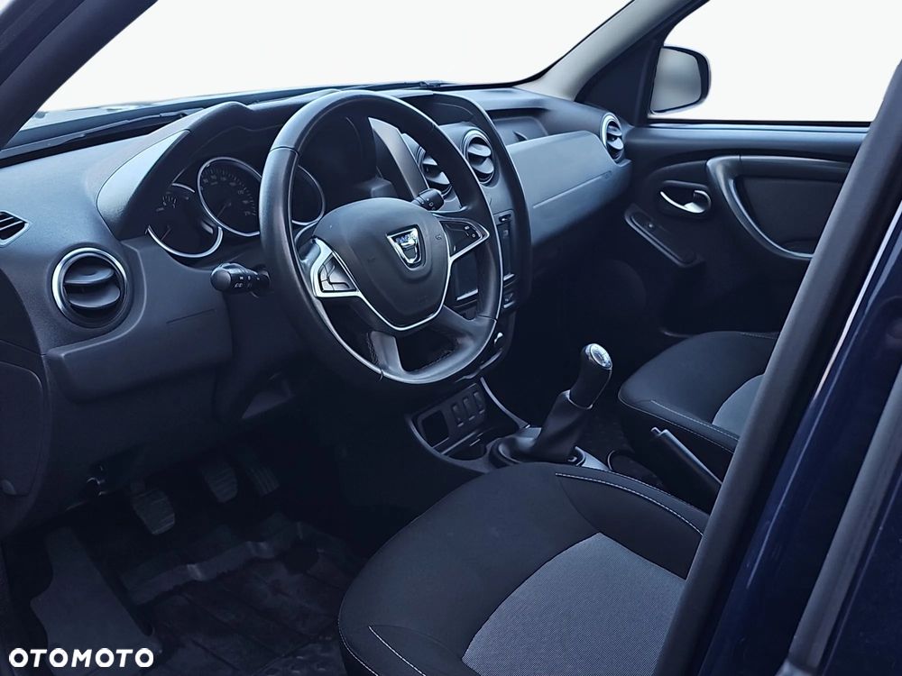 Dacia Duster 1.6 SCe Laureate S&S - 18