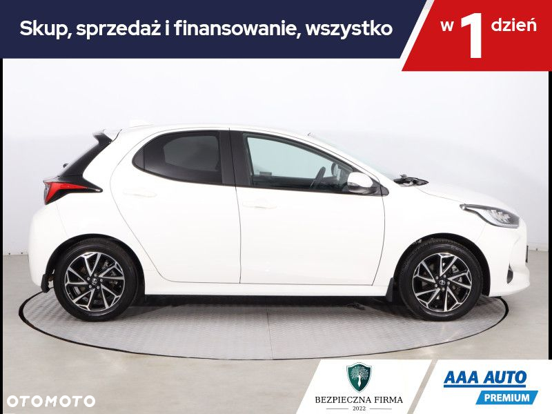 Toyota Yaris - 7