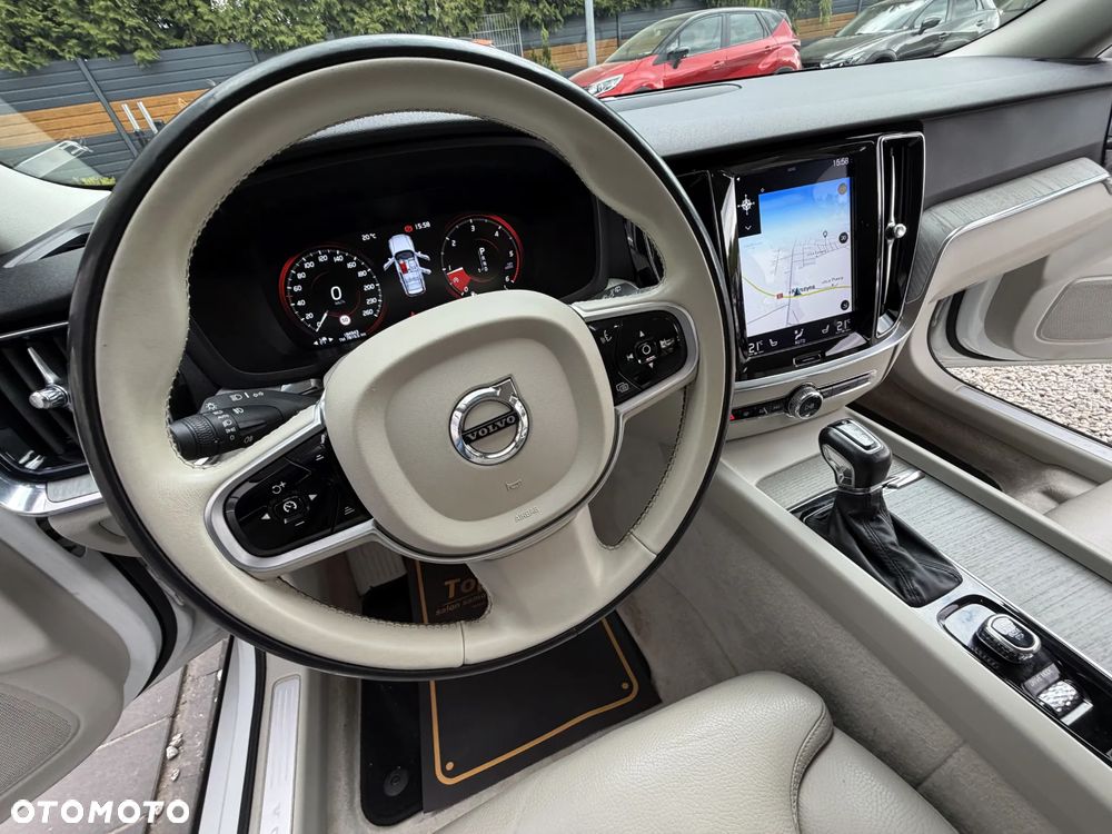 Volvo V60 D4 Inscription - 31