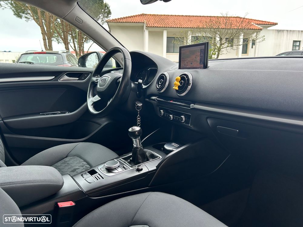 Audi A3 Sportback 1.6 TDI Attraction Ultra - 10