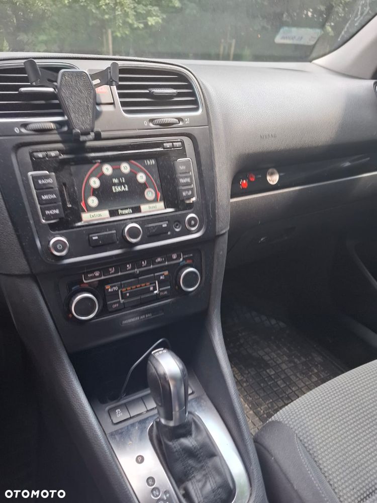 Volkswagen Golf 1.6 TDI Comfortline DSG - 2