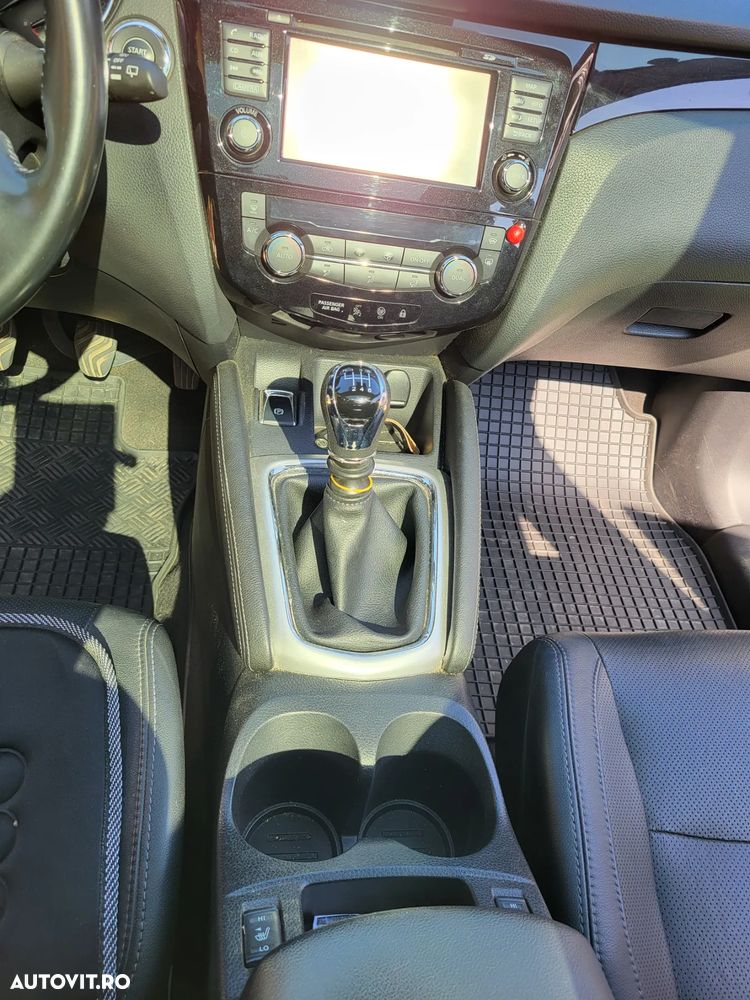 Nissan Qashqai 1.6 DCI DPF Start/Stop tekna - 9