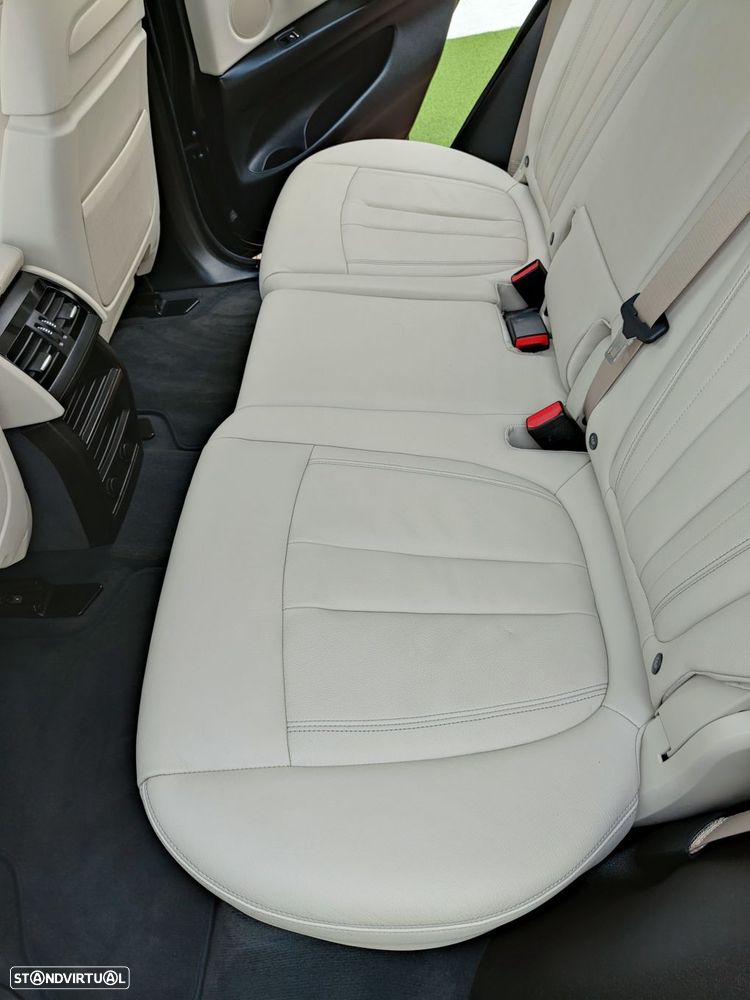 BMW X5 25 d sDrive Comfort 7L - 24
