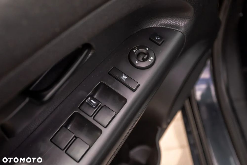 Kia Venga - 17