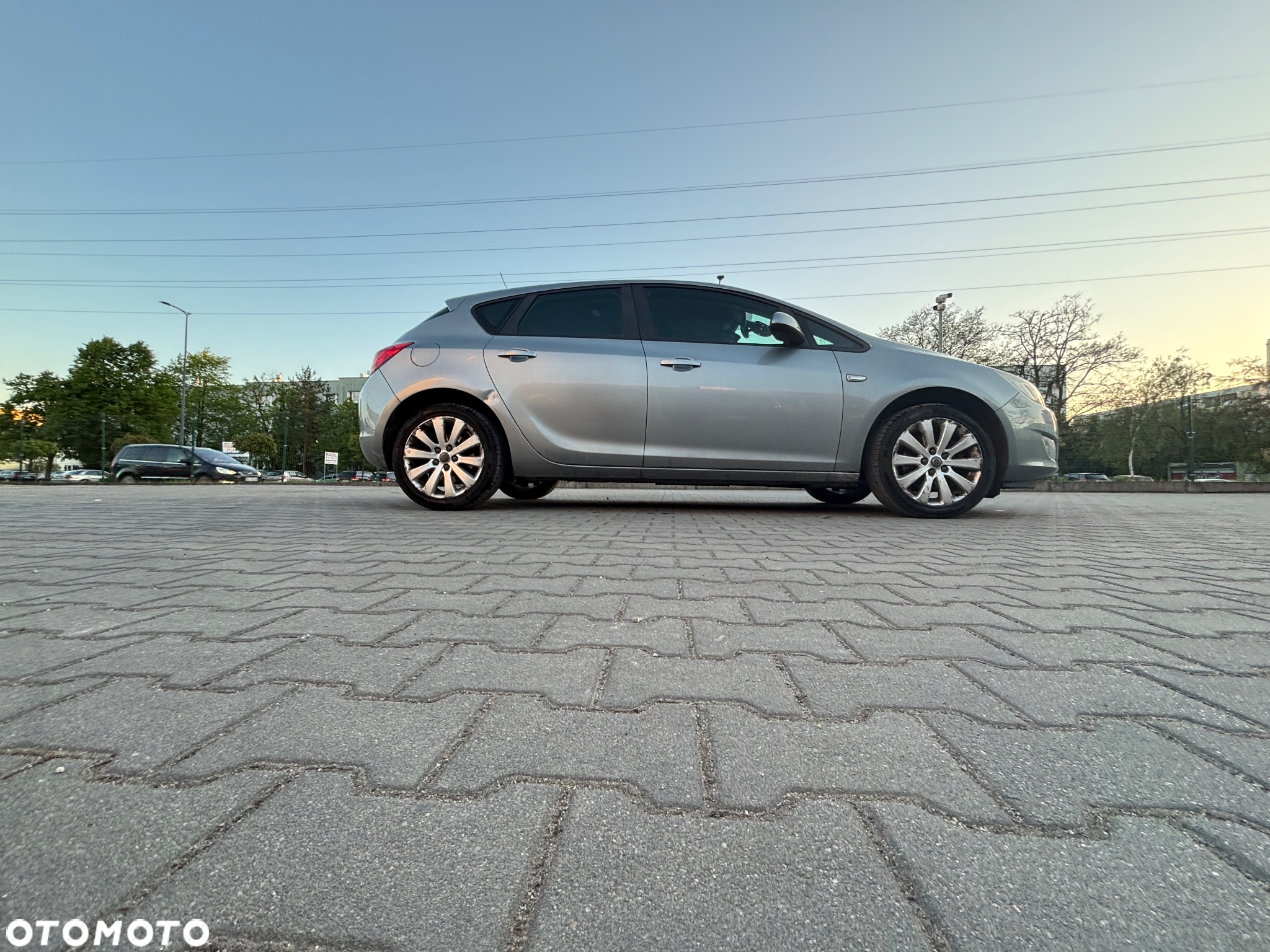 Opel Astra IV 1.6 T Sport - 13
