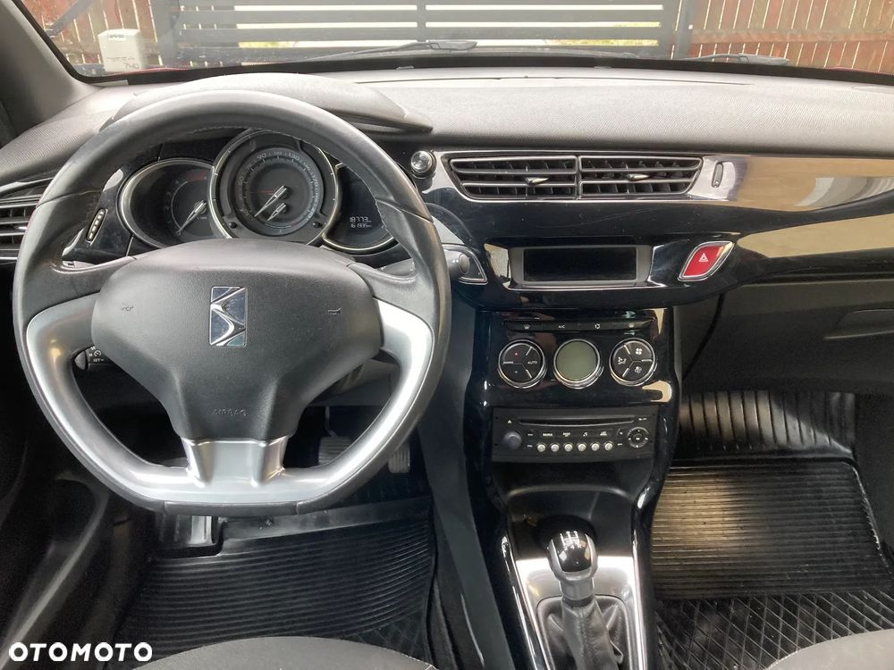 Citroën DS3 e-HDi 90 FAP SoChic - 6