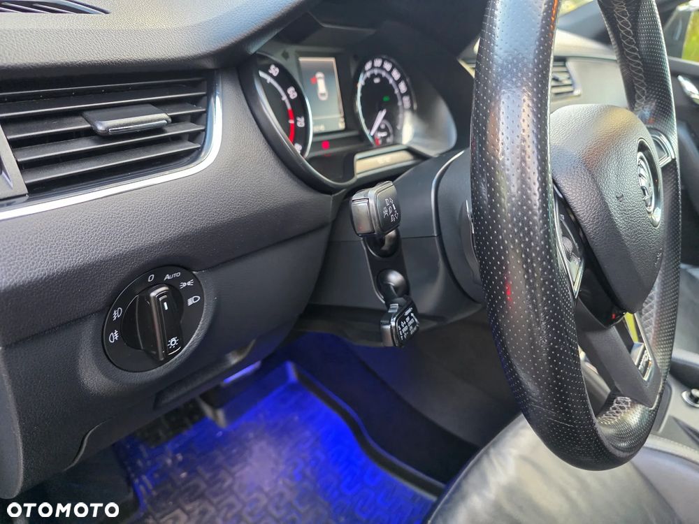 Skoda Octavia 2.0 TSI (Green tec) DSG RS - 35