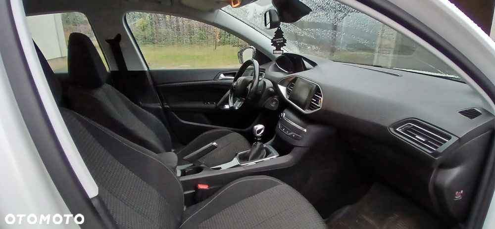 Peugeot 308 1.6 BlueHDi Active S&S - 11