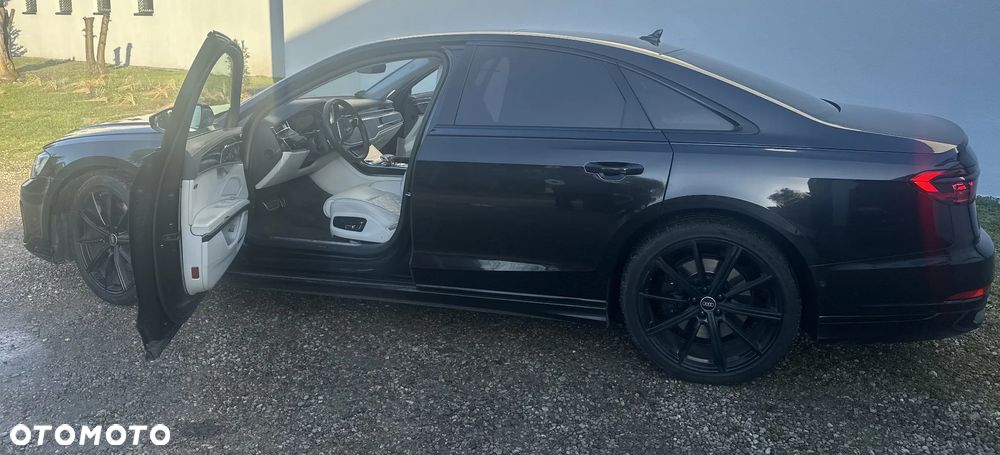 Audi A8 - 5