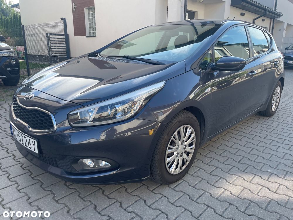 Kia Ceed 1.6 CRDi 115 ISG Vision - 18