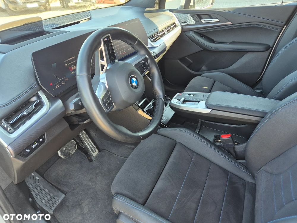 BMW Seria 2 218d - 8