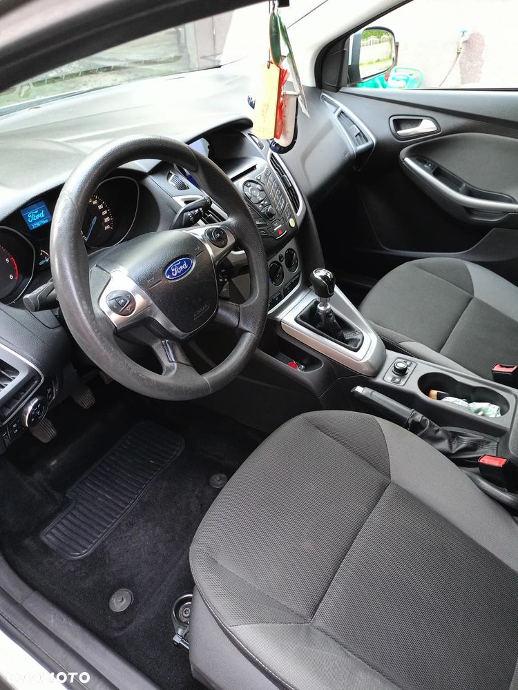 Ford Focus 1.6 TDCi DPF Trend - 11