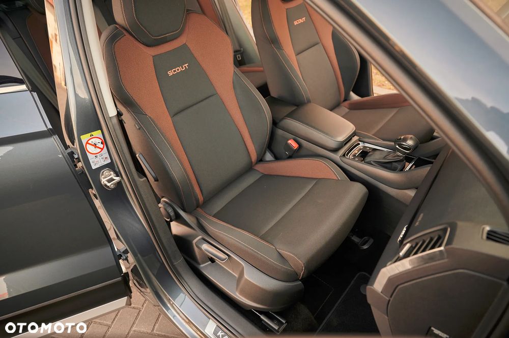 Skoda Karoq 2.0 TDI SCR 4x4 DSG Scout - 24