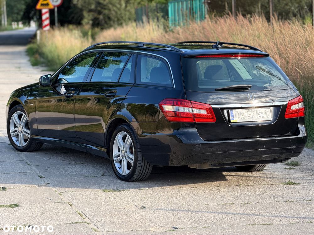 Mercedes-Benz Klasa E 220 CDI DPF BlueEFFICIENCY Automatik Elegance - 6
