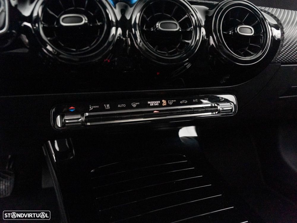 Mercedes-Benz A 250 Limousine e Style Plus - 27
