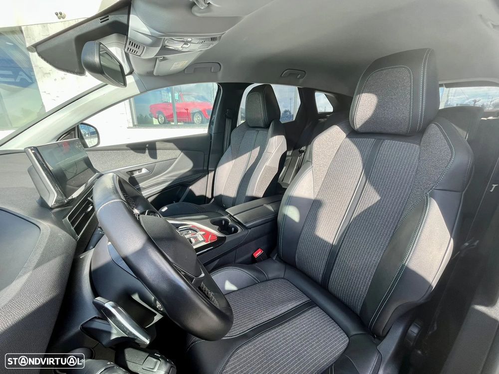 Peugeot 3008 1.2 PureTech Allure Pack EAT8 - 11