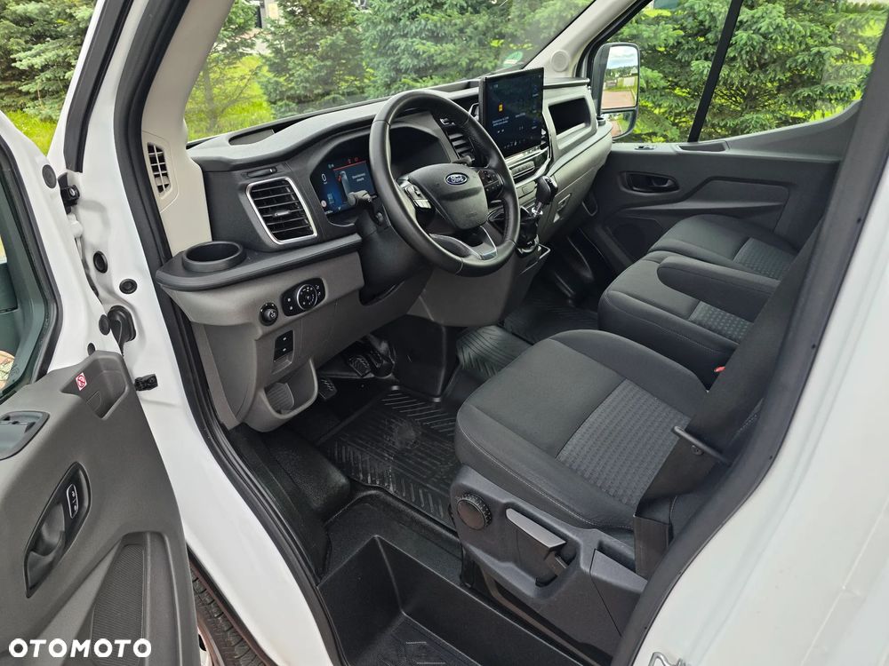 Ford Transit L4 RWD Trend - 9