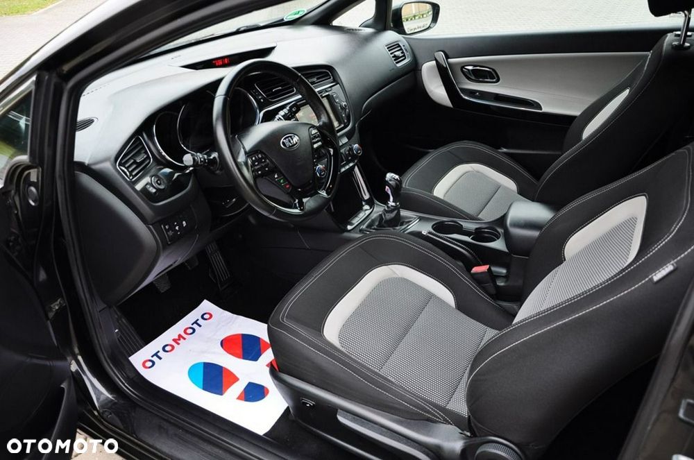 Kia ProCeed - 29