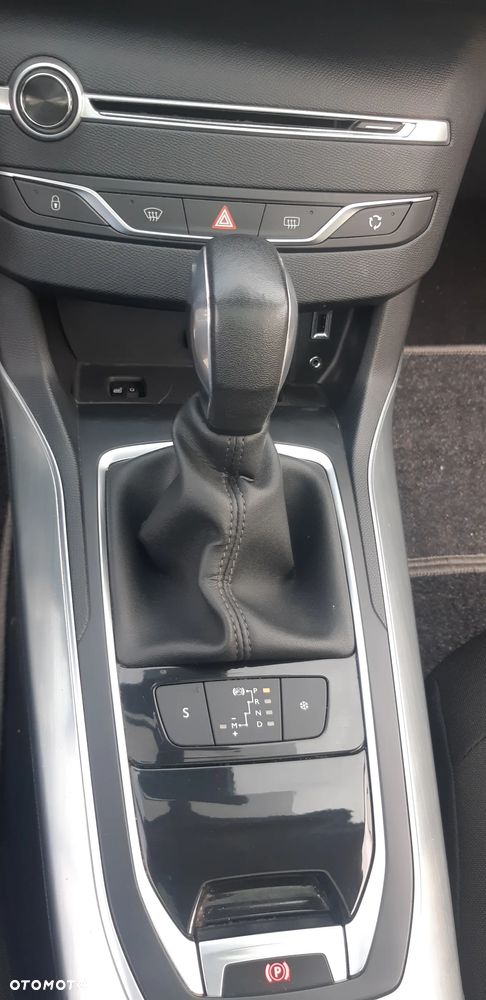 Peugeot 308 SW BlueHDi 150 Automatik Stop & Start Allure - 24