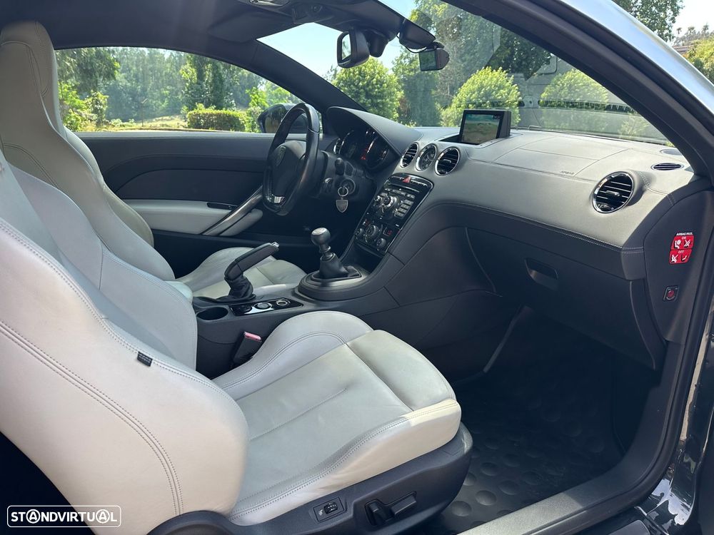 Peugeot RCZ 1.6 THP - 23