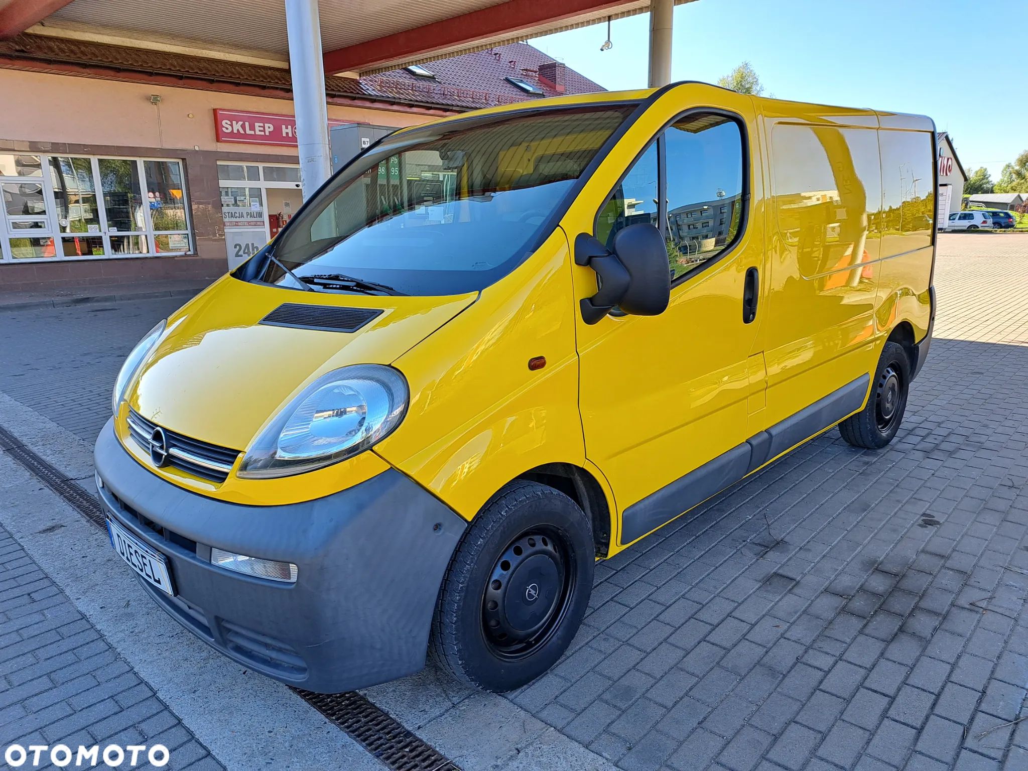 Opel Vivaro - 1