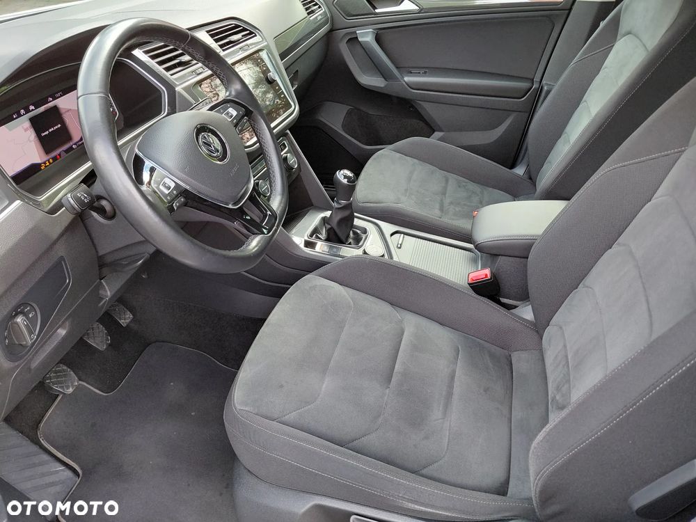 Volkswagen Tiguan - 30