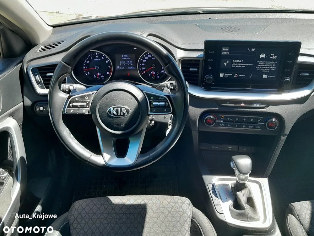 Kia Ceed 1.5 T-GDI M DCT - 11