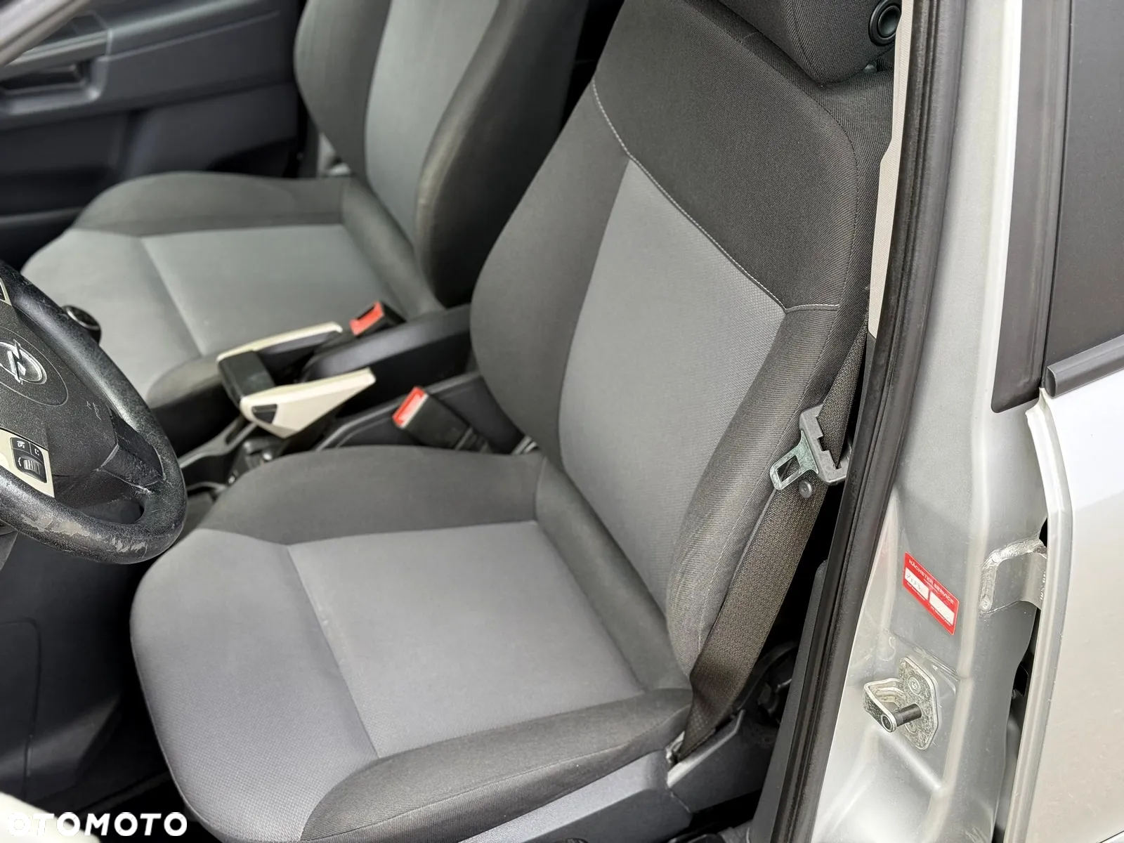 Opel Zafira 1.8 Cosmo - 7