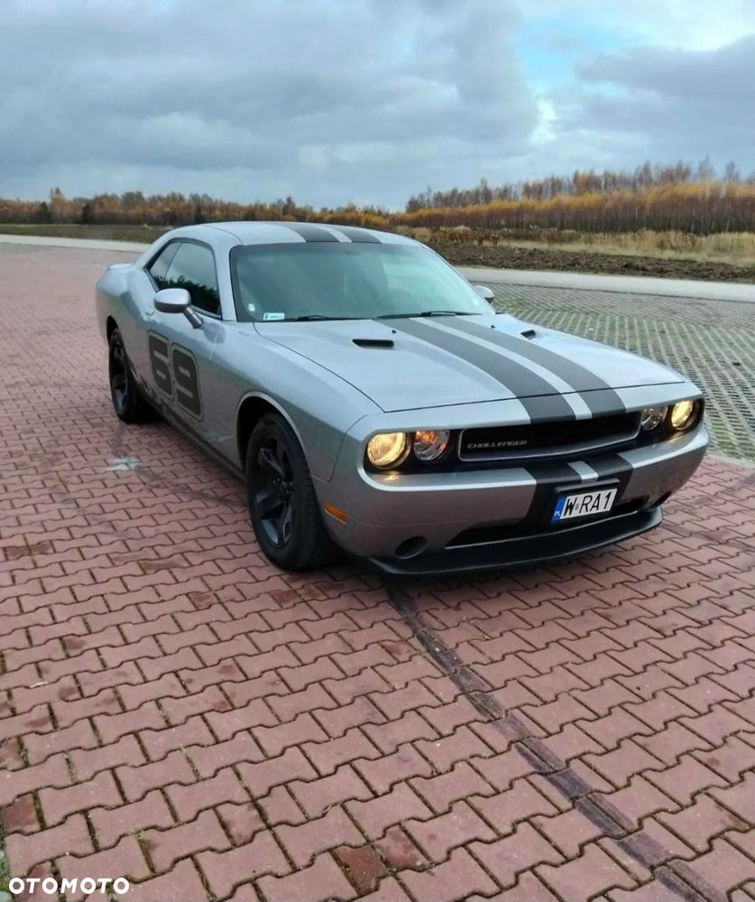 Dodge Challenger 3.5 SE - 1