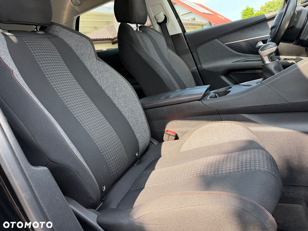 Peugeot 3008 1.6 BlueHDi Allure S&S - 22