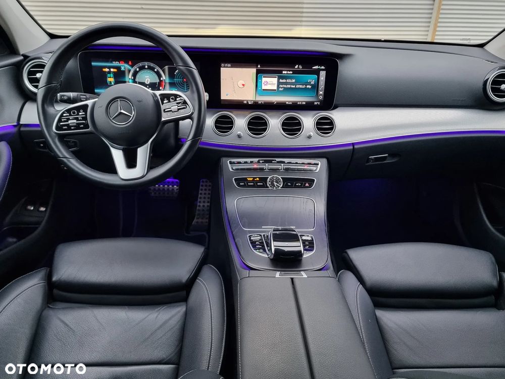 Mercedes-Benz Klasa E 200 d T 9G-TRONIC Avantgarde - 24