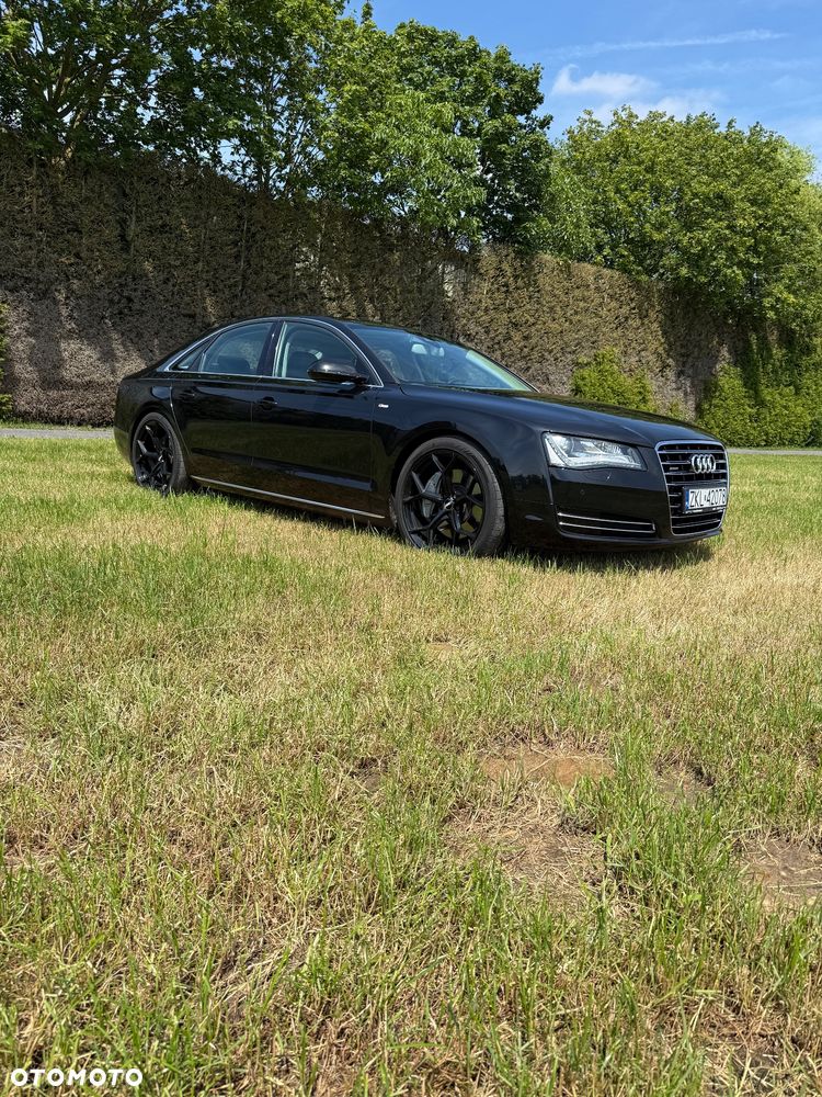 Audi A8 - 1