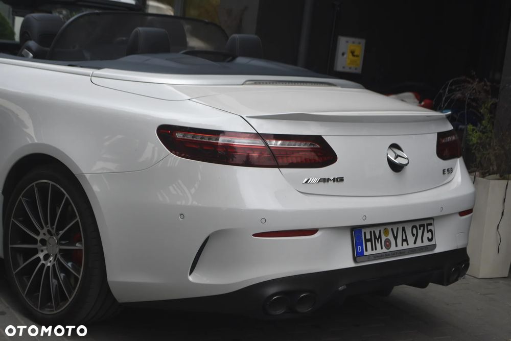 Mercedes-Benz Klasa E AMG 53 4Matic+ AMG Speedshift TCT-9G - 23