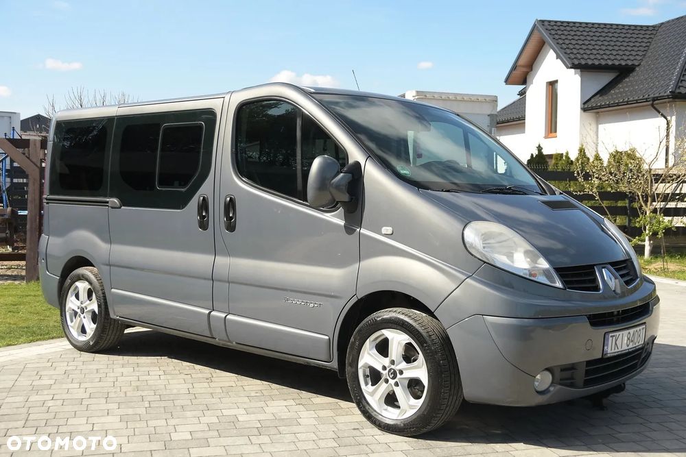 Renault Trafic 2012 photo 3
