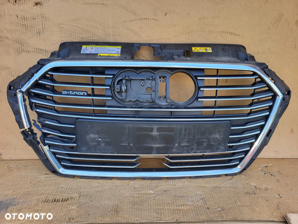 ATRAPA GRILL AUDI A3 8V E TRON