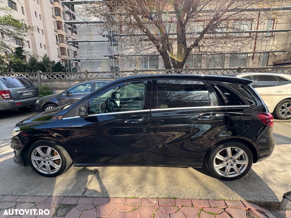 Mercedes-Benz B 220 4Matic Aut. - 5