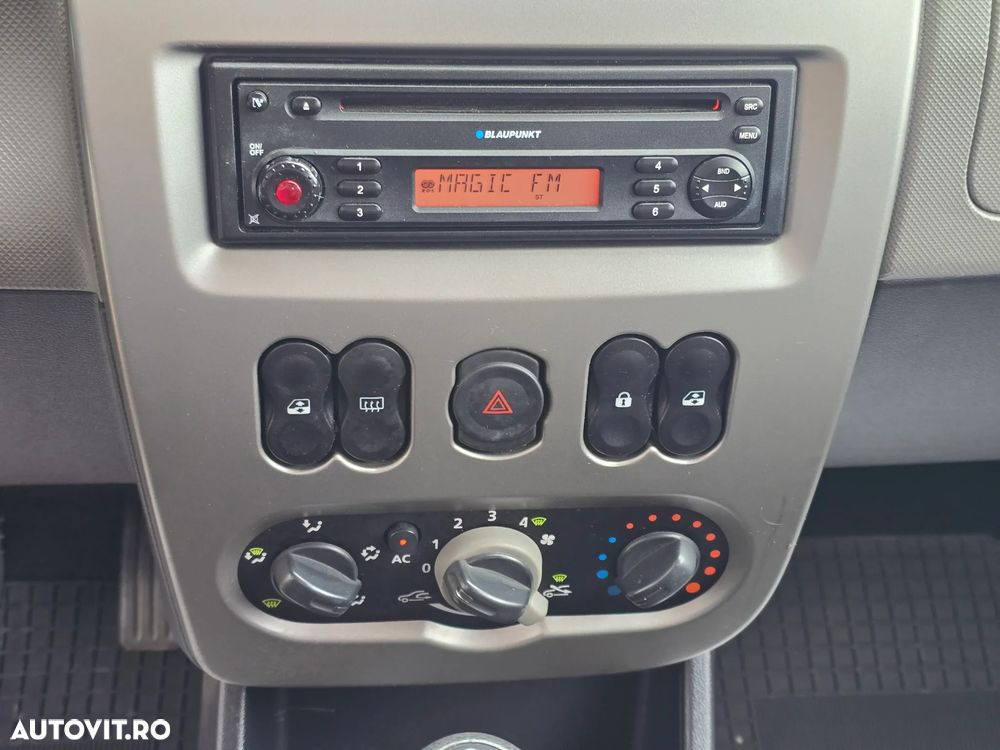 Dacia Sandero 1.2 16V Ambiance - 21