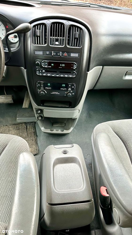 Chrysler Grand Voyager 3.3 Automatik Comfort - 31