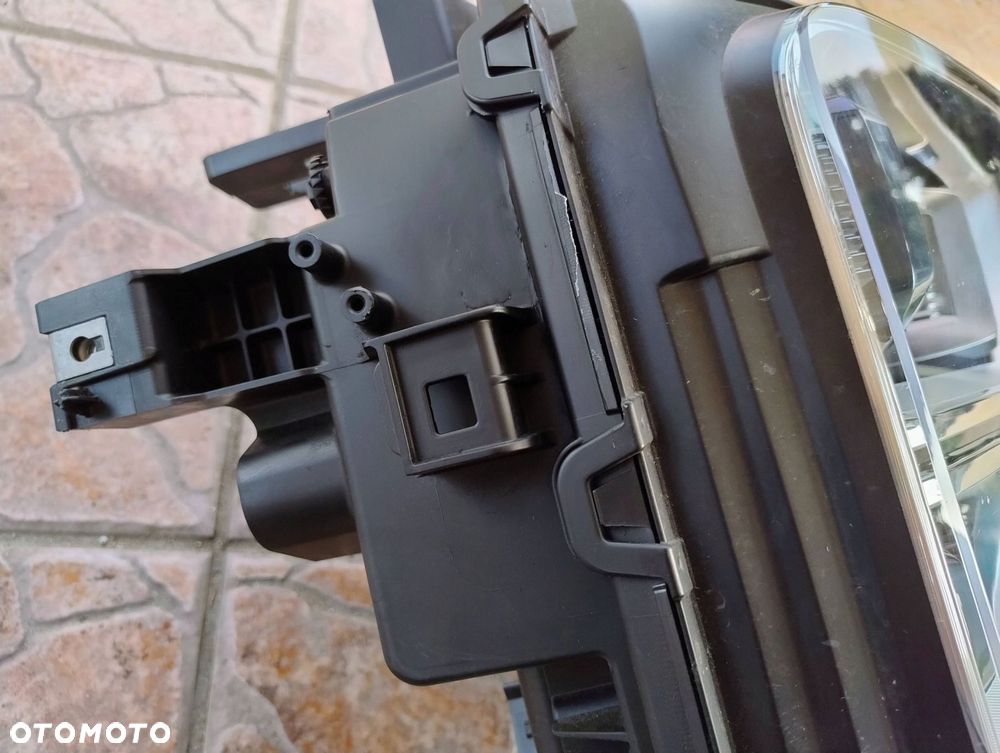 lampa prawa mitsubishi eclipse cross lift 2021-^ - 5