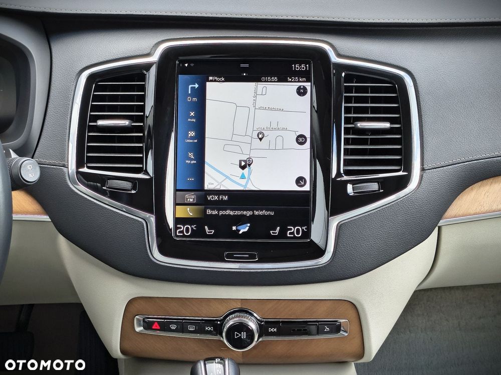 Volvo XC 90 - 19