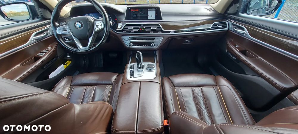 BMW Seria 7 - 7