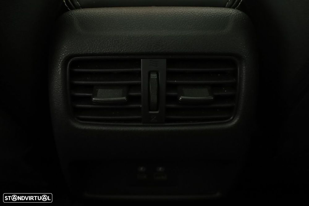 Nissan Qashqai 1.3 DIG-T N-Connecta LED - 23