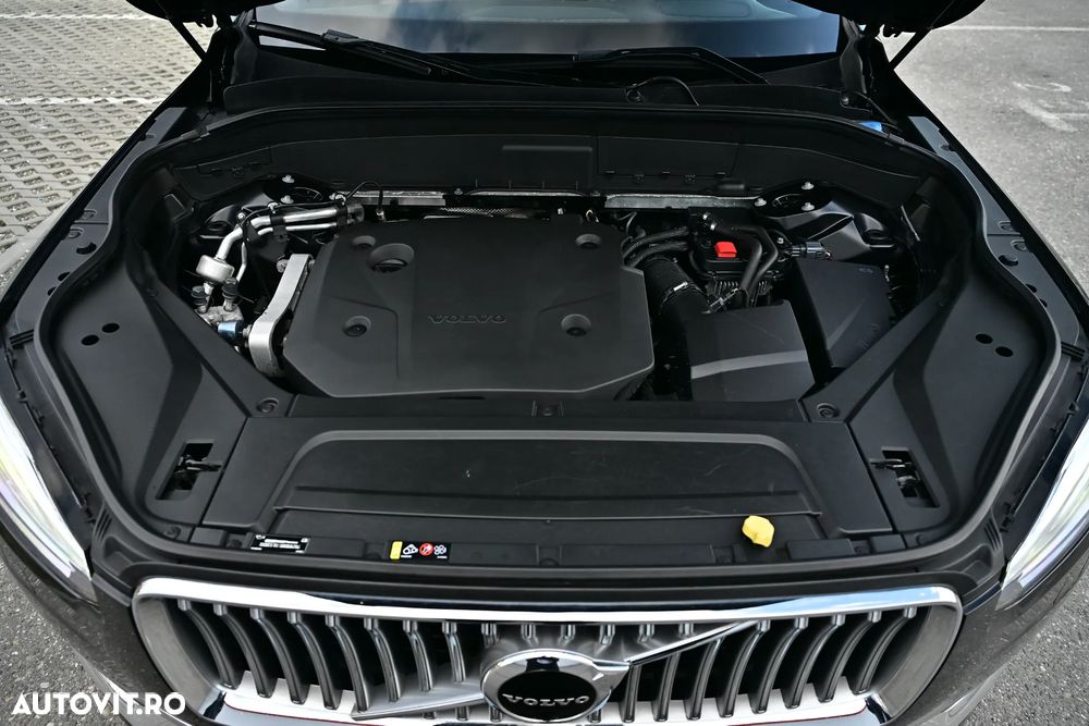 Volvo XC 60 B5 MHEV AT8 AWD Inscription - 37