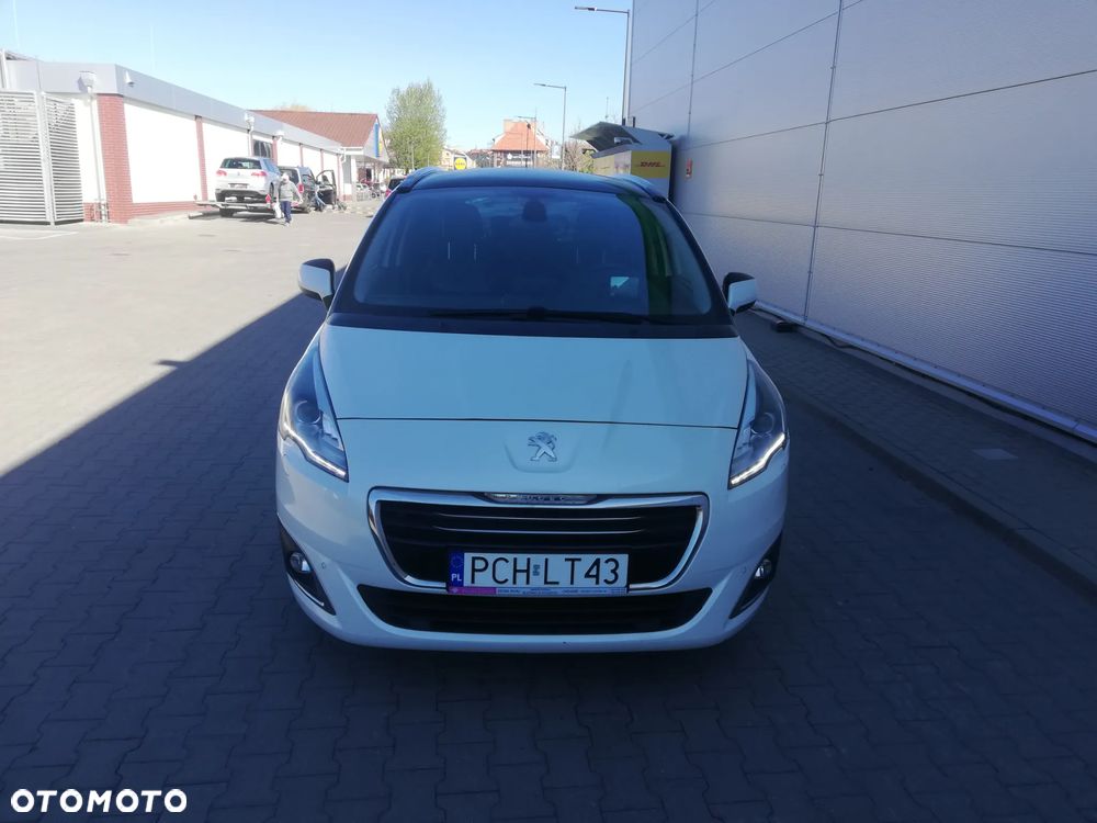 Peugeot 5008 - 3