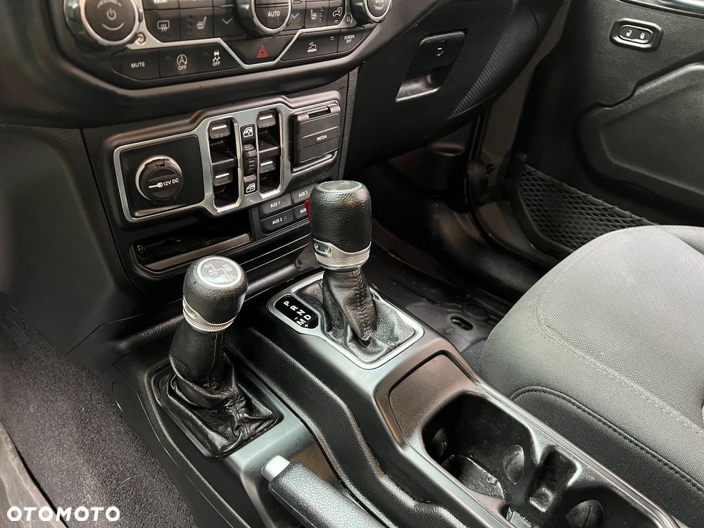 Jeep Wrangler Unlimited 2.0 T-GDI AWD Automatik Sport - 12
