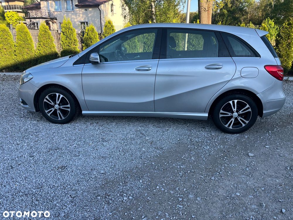 Mercedes-Benz Klasa B 180 d Peak Edition - 5