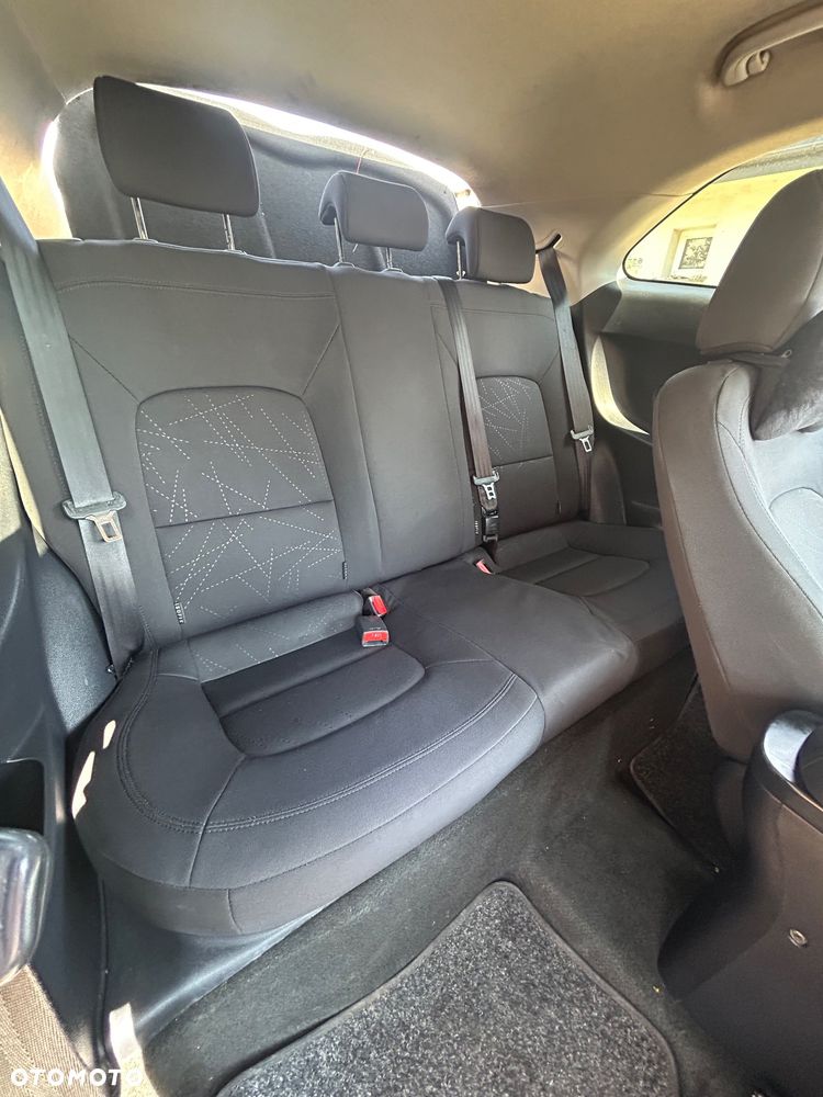 Kia Rio 1.2 L - 7