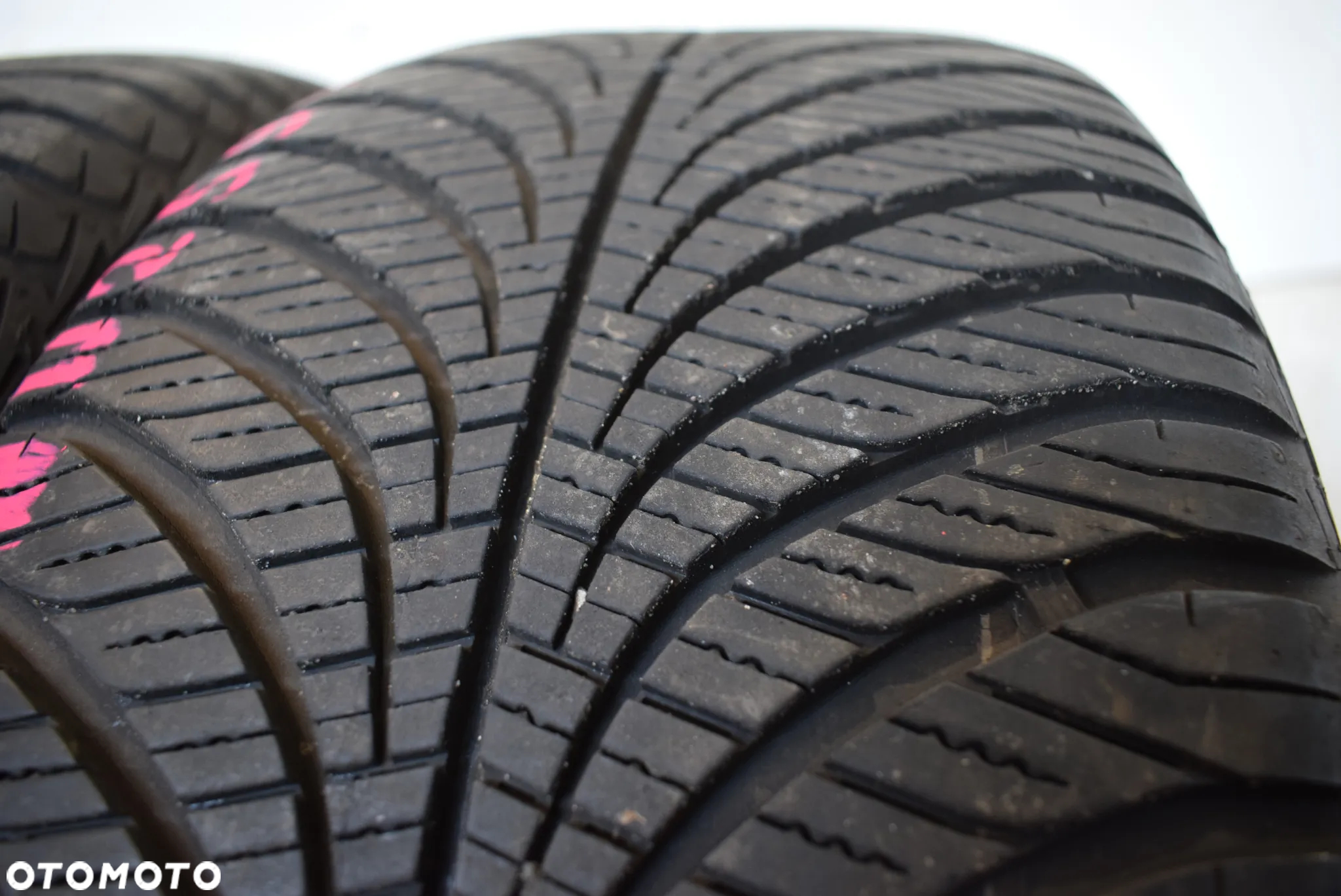 R19 255/55 Goodyear Vector 4 Seasons GEN-2 SUV Cena za parę - 3
