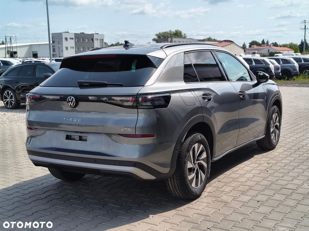 Volkswagen T-Roc 1.5 eTSI Life DSG - 9